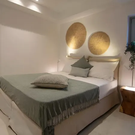 Oneiro 4bdr In Sirocco *