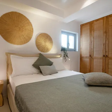 Oneiro 4bdr In Sirocco Villa *