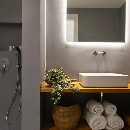 Villa Oneiro 4bdr In Sirocco *