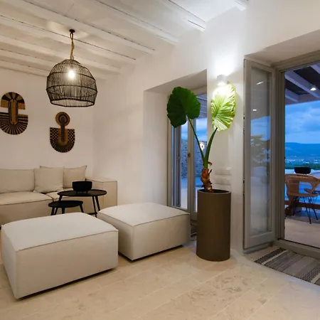 Villa Oneiro 4bdr In Sirocco