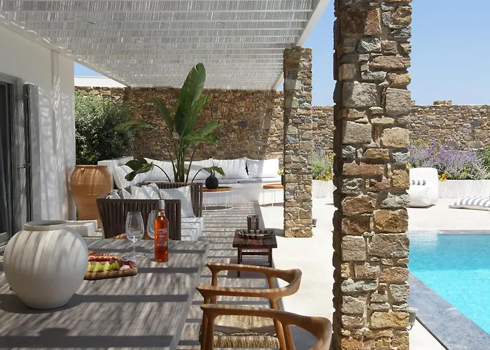 Oneiro 4bdr In Sirocco Villa *